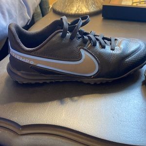 Nike Jr Tiempo Turf Soccer Shoes DA1328-007 Size Youth 3